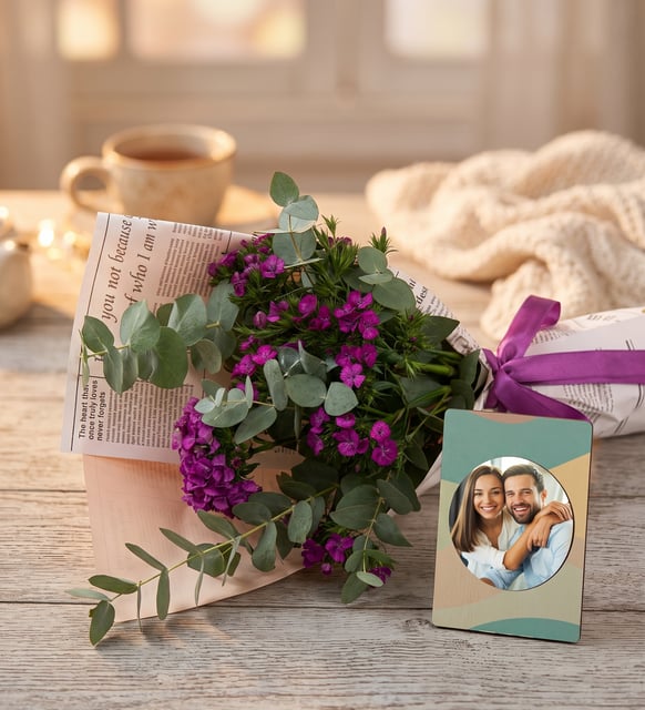 Gazete Bukette Hüsnüyusuf ve Stickerlı Çerçeve